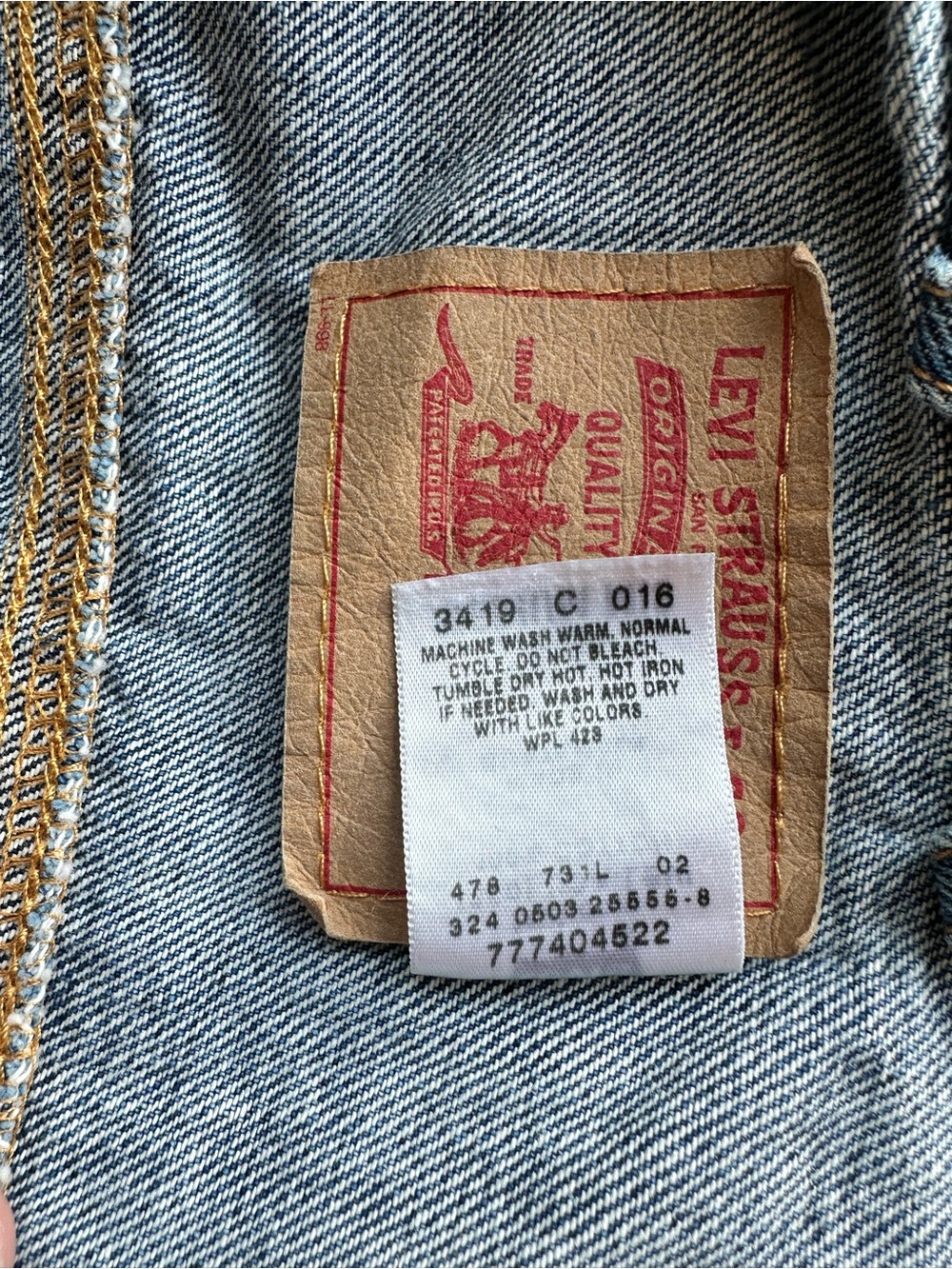 Vintage Levi’s Denim Jacket Women’s Wash Jean Jacket, M - Picture 10 of 11